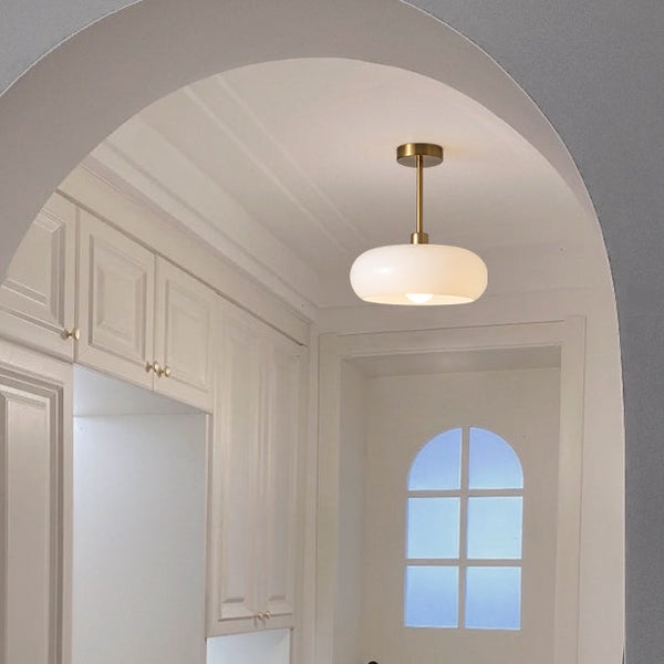 Plafondlamp met Warm Amberglas – Ronde Elegante Woonverlichting