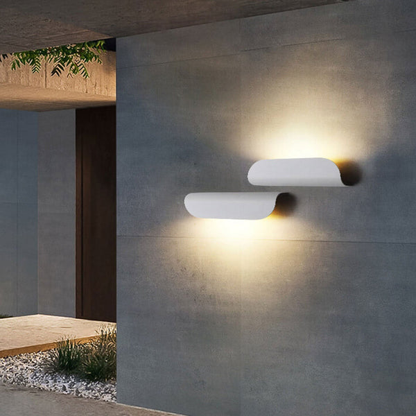 Gebogen LED Buitenwandlamp – Moderne Weerbestendige Tuin- & Terrasverlichting