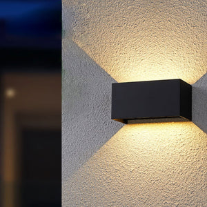 Moderne LED Op en Neer Buiten Wandlamp – Energiezuinige Waterdichte Verlichting