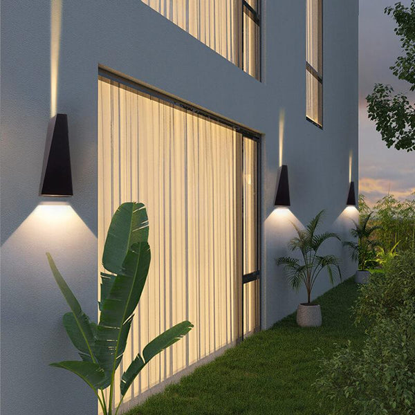 Trapezium Dual LED Wandlamp – Moderne Binnen- & Buitenverlichting voor Thuis