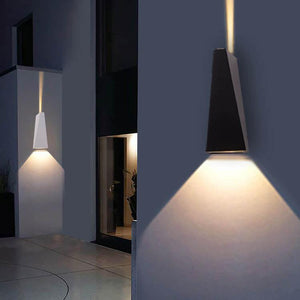 Trapezium Dual LED Wandlamp – Moderne Binnen- & Buitenverlichting voor Thuis