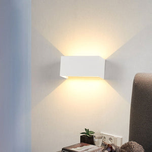 Moderne LED Op en Neer Buiten Wandlamp – Energiezuinige Waterdichte Verlichting