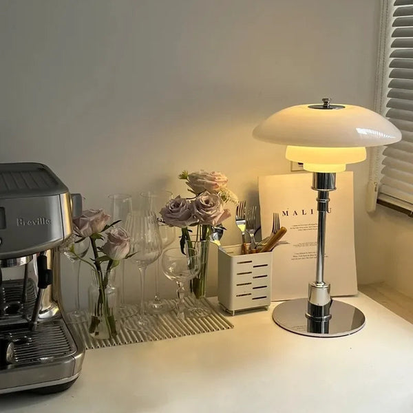 Fjordlicht LED Tafellamp – Scandinavisch Design, Warm Amber Licht voor Woonkamer & Slaapkamer