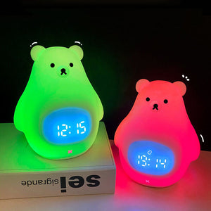 LED Eisbear Nachtlampje en Wekker – Schattige & Functionele Bureau- en Sfeerverlichting