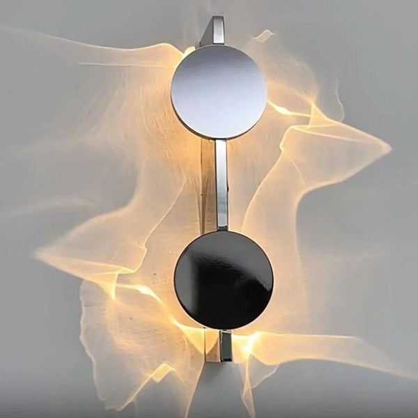 ChromeGlow | Moderne Ronde LED Wandlamp – Minimalistisch Design in Roestvrij Staal
