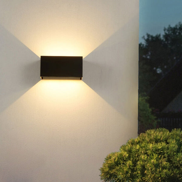 Moderne LED Op en Neer Buiten Wandlamp – Energiezuinige Waterdichte Verlichting