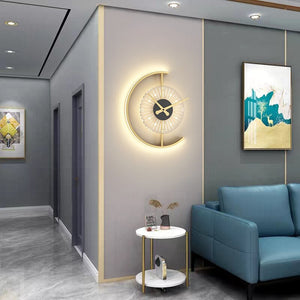 Elegante Halve Maan LED Wandklok – Moderne Woondecoratie met Verlicht Display