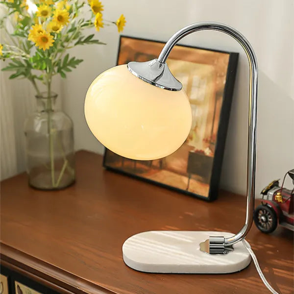 Elegante Glazen Tafellamp met Warm Licht – Modern Rond Design voor Woonkamer & Slaapkamer