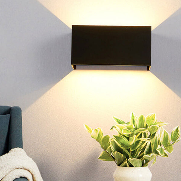 Moderne LED Op en Neer Buiten Wandlamp – Energiezuinige Waterdichte Verlichting