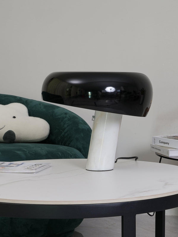 Marmeren Tafellamp met Elegante Stenen Voet – Moderne Woonkamer & Slaapkamer Verlichting