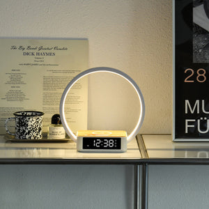 Minimalistische Ronde Tafellamp met LED-Klok & Draadloos Opladen – Moderne Bureau- en Bedlamp