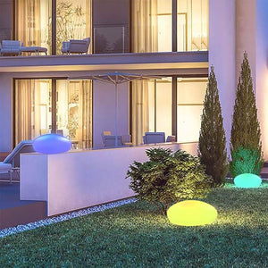 Elegante Buitenlamp in Natuursteen – LED Licht voor Tuinpad & Terras