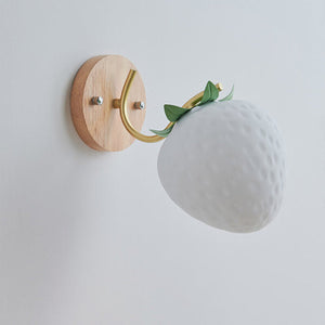 Charmante Scandinavische Wandlamp met Aardbei  en Pompoenontwerp voor Slaapkamer of Woonkamer
