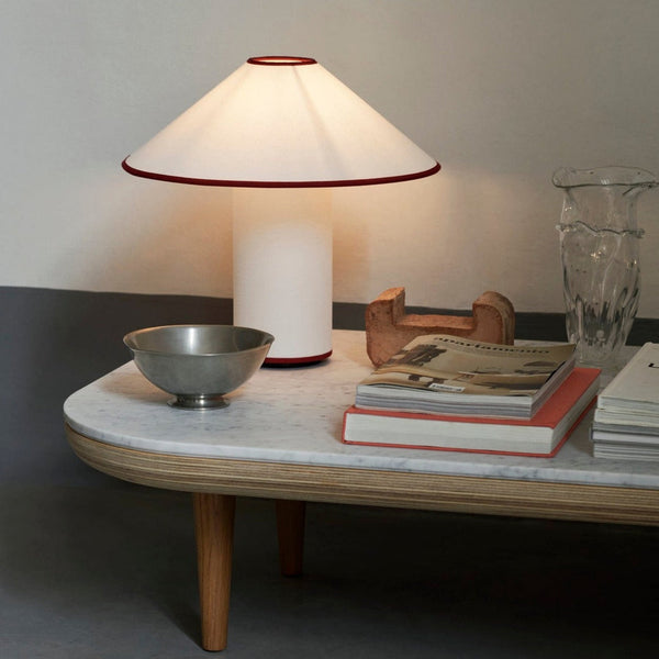 Colette Tafellamp | Elegante LED Tafellamp van Metaal en Stof voor Woonkamer & Slaapkamer