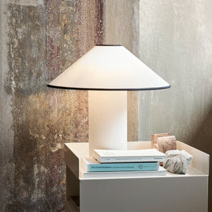 Colette Tafellamp | Elegante LED Tafellamp van Metaal en Stof voor Woonkamer & Slaapkamer