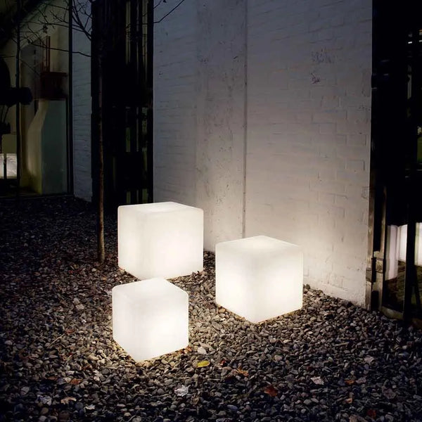 CubeLight – Moderne LED Kubus voor Stijlvolle Tuin- & Padverlichting