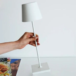 Draagbare Draadloze LED Tafellamp met Touch Bediening – Oplaadbare Moderne Woonverlichting