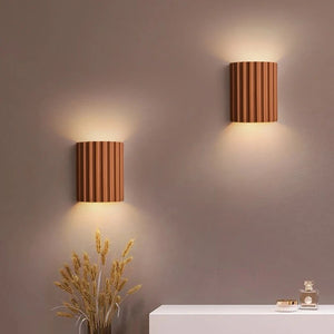 Minimalistische Wandlamp van Hars – Moderne LED Verlichting voor Gezellige Sfeer