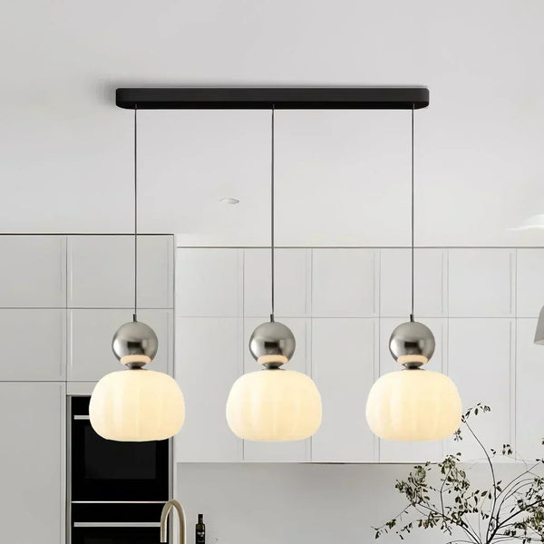 Elegante Art Deco Hanglamp  verfijnd Bauhaus Design in Crème, Chroom, Groen & Rood