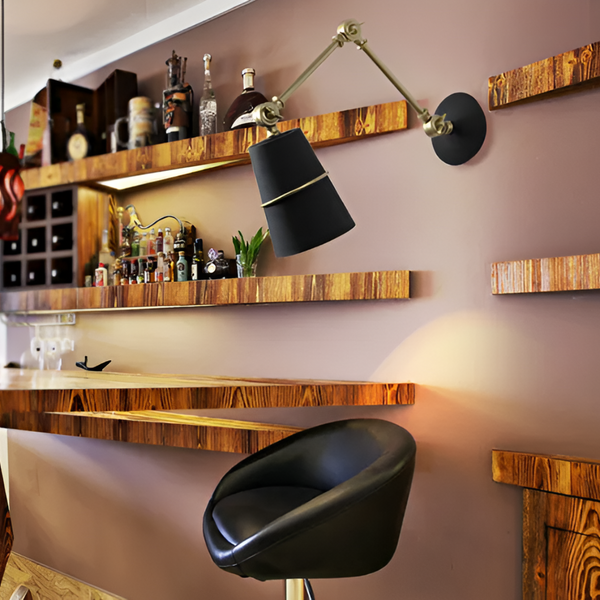 Elegante Verstelbare LED Wandlamp met Lange Zwenkarm voor Moderne Interieurs