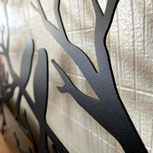 Elegante Metalen Wanddecoratie met Vogels op Tak  Moderne & Tijdloze Woondecoratie