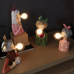 Decoratieve Houten en Textiel Tafellamp met Handgemaakt Ontwerp voor Moderne Interieurs