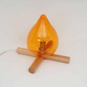 Retro Vlam Stijl Tafellamp – Gezellige Sfeerverlichting met Glazen Kap & Houten Voet