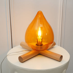 Retro Vlam Stijl Tafellamp – Gezellige Sfeerverlichting met Glazen Kap & Houten Voet