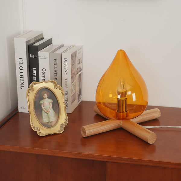 Retro Vlam Stijl Tafellamp – Gezellige Sfeerverlichting met Glazen Kap & Houten Voet