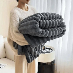 Luxe Superzacht Fleece Dekentje  Faux Schapenvacht Plaid voor Warmte & Comfort