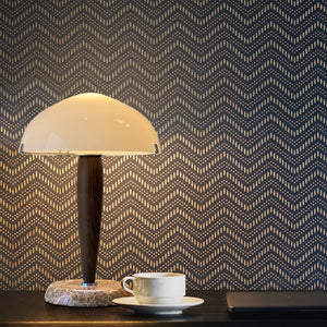 Elegante Tafellamp van Glas en Walnoot met Marmeren Accenten – Moderne Interieurverlichting