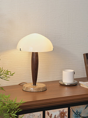Elegante Tafellamp van Glas en Walnoot met Marmeren Accenten – Moderne Interieurverlichting