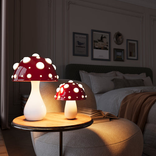Paddestoelvormige Hanglamp – Elegante Gouden Accenten voor Woonkamers en Slaapkamers