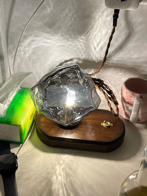 Frostleuchten Glas Tafellamp – Elegante IJsachtige Vormgeving voor Moderne Interieurs