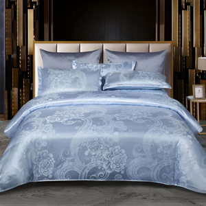 Luxe Satijnen Bedovertrek met Jacquard Design – Zijdezacht, Ademend Beddengoed voor Elegante Slaapkamers