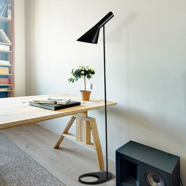 Vloerlamp met Verstelbare Arm – Modern Metalen Ontwerp voor Woonkamer & Slaapkamer