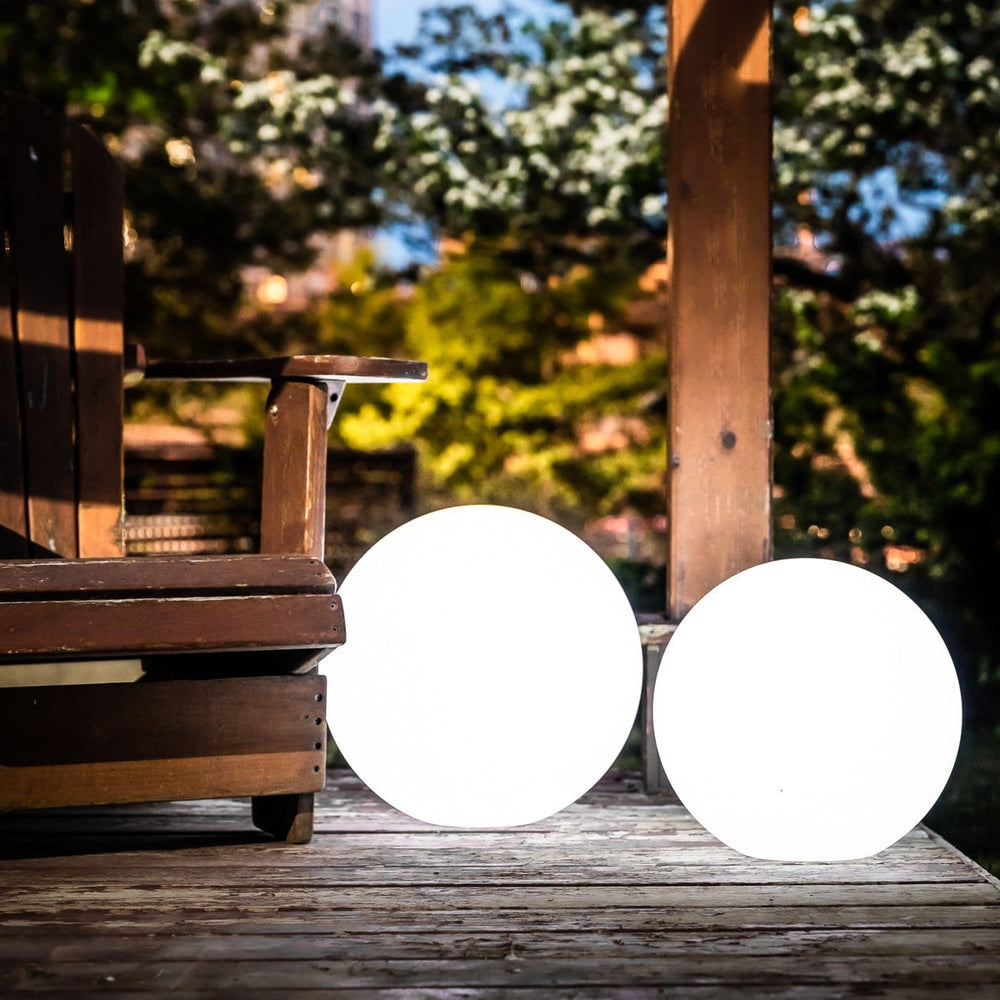 Kogelformige LED Tuinlamp met Afstandsbediening – Draadloze Binnen- & Buitenverlichting