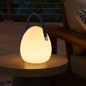 Weerbestendige LED Buitenlantaarn – Draagbare Tuin- en Terraslamp met Afstandsbediening