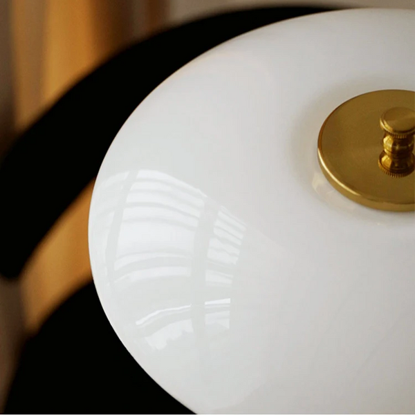 Elegante Scandinavische Tafellamp – Minimalistische LED Verlichting voor Huis & Kantoor
