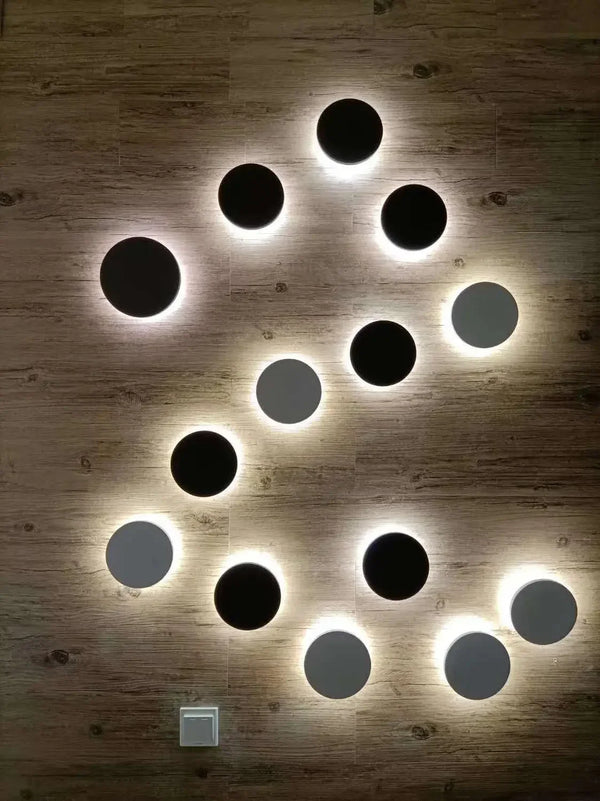 Moderne Ronde LED Wandlamp – Minimalistisch Design in Hout & Metaal