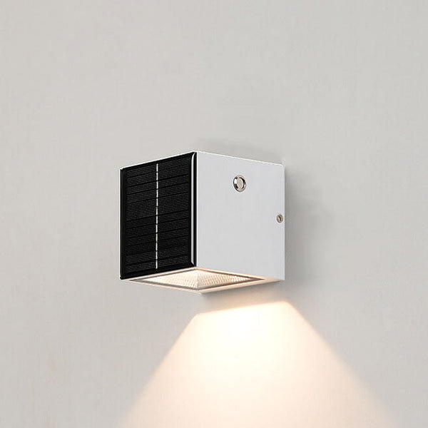 Zwarte Rechthoekige Solar LED Buitenwandlamp – Moderne Tuin & Terrasverlichting