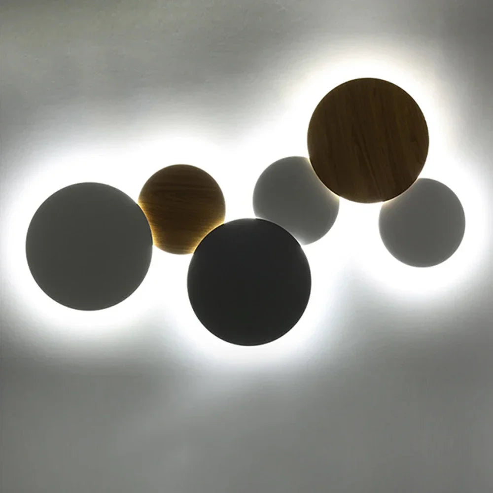 Moderne Ronde LED Wandlamp – Minimalistisch Design in Hout & Metaal