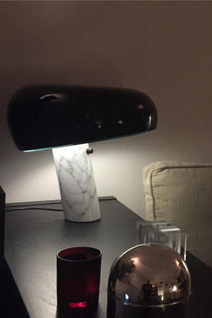 Marmeren Tafellamp met Elegante Stenen Voet – Moderne Woonkamer & Slaapkamer Verlichting