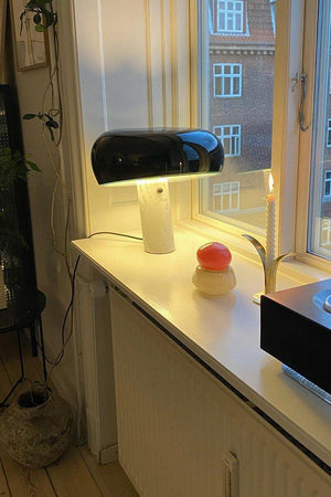 Marmeren Tafellamp met Elegante Stenen Voet – Moderne Woonkamer & Slaapkamer Verlichting