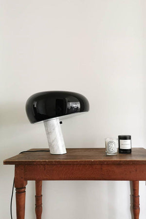 Marmeren Tafellamp met Elegante Stenen Voet – Moderne Woonkamer & Slaapkamer Verlichting
