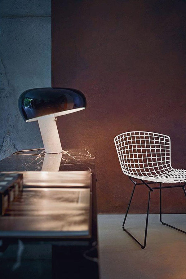 Marmeren Tafellamp met Elegante Stenen Voet – Moderne Woonkamer & Slaapkamer Verlichting