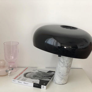 Marmeren Tafellamp met Elegante Stenen Voet – Moderne Woonkamer & Slaapkamer Verlichting