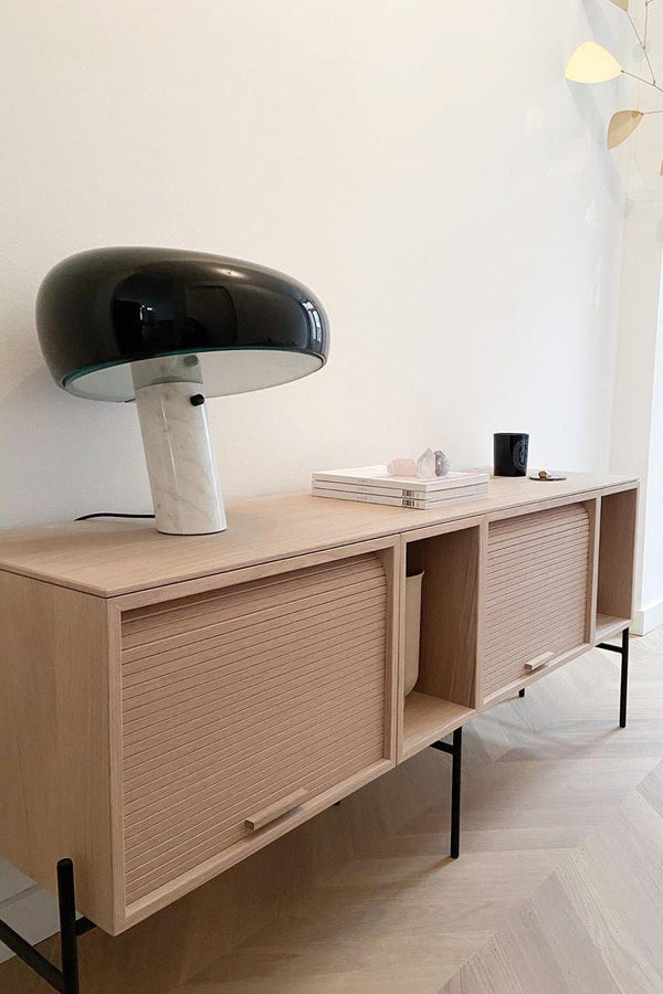 Marmeren Tafellamp met Elegante Stenen Voet – Moderne Woonkamer & Slaapkamer Verlichting
