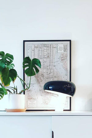 Marmeren Tafellamp met Elegante Stenen Voet – Moderne Woonkamer & Slaapkamer Verlichting
