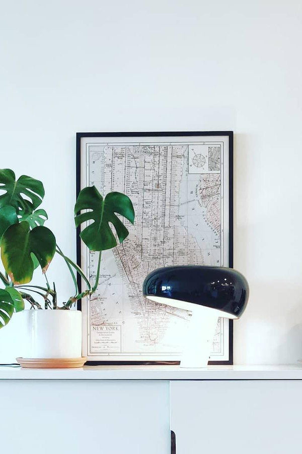 Marmeren Tafellamp met Elegante Stenen Voet – Moderne Woonkamer & Slaapkamer Verlichting